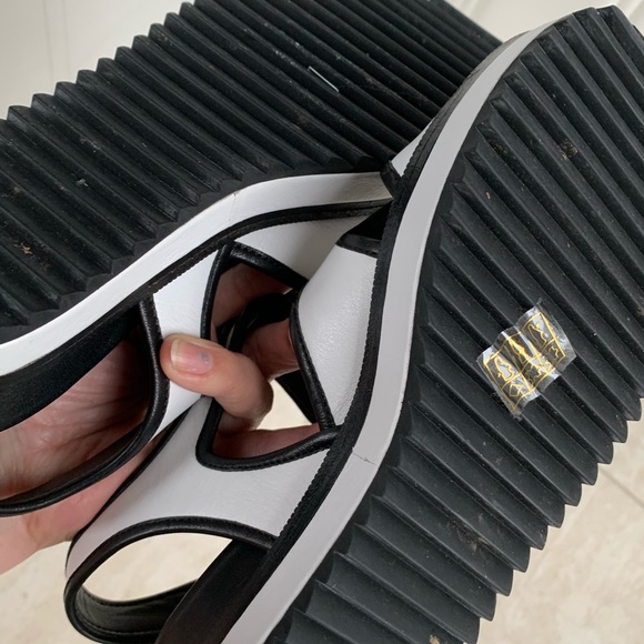 Opening Ceremony sandals, new, leather Sz 6. - Picture 5 of 5